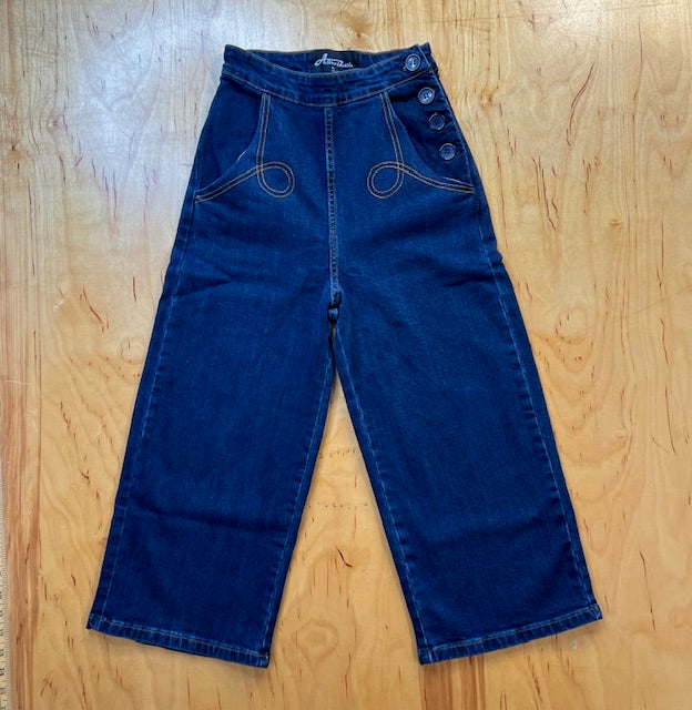 Midge Button Clam Diggers - Indigo