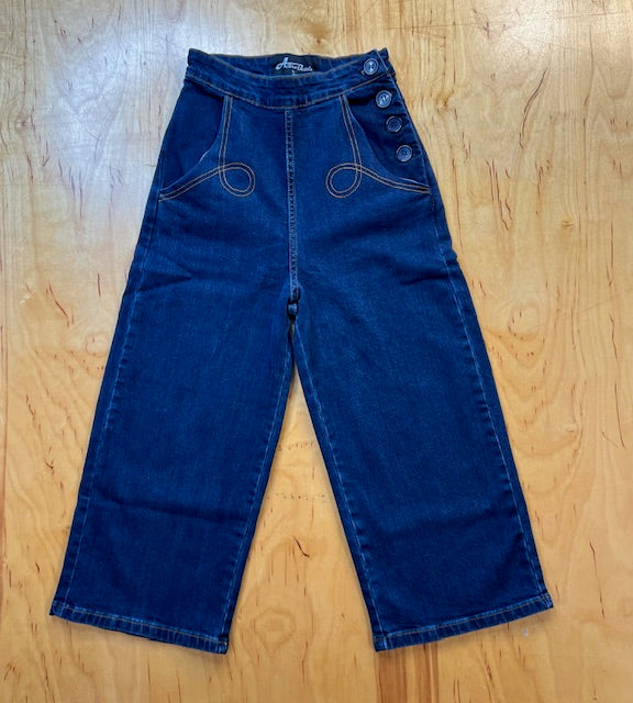 Midge Button Clam Diggers - Indigo