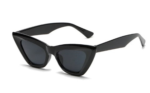 Classic Cateye Sunglasses - Solid Black