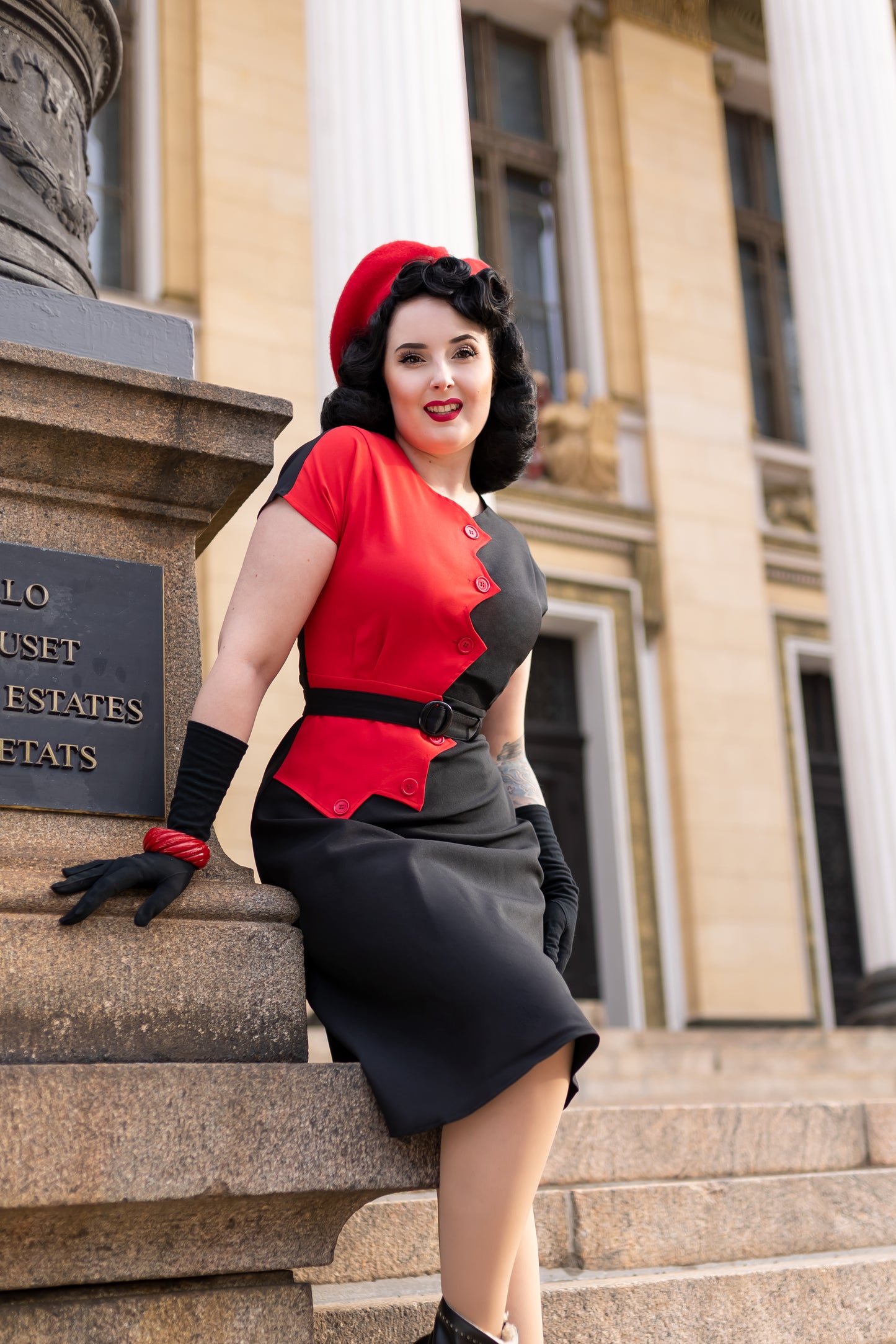 1940s Sawtooth Color Block Dress - Red/Black