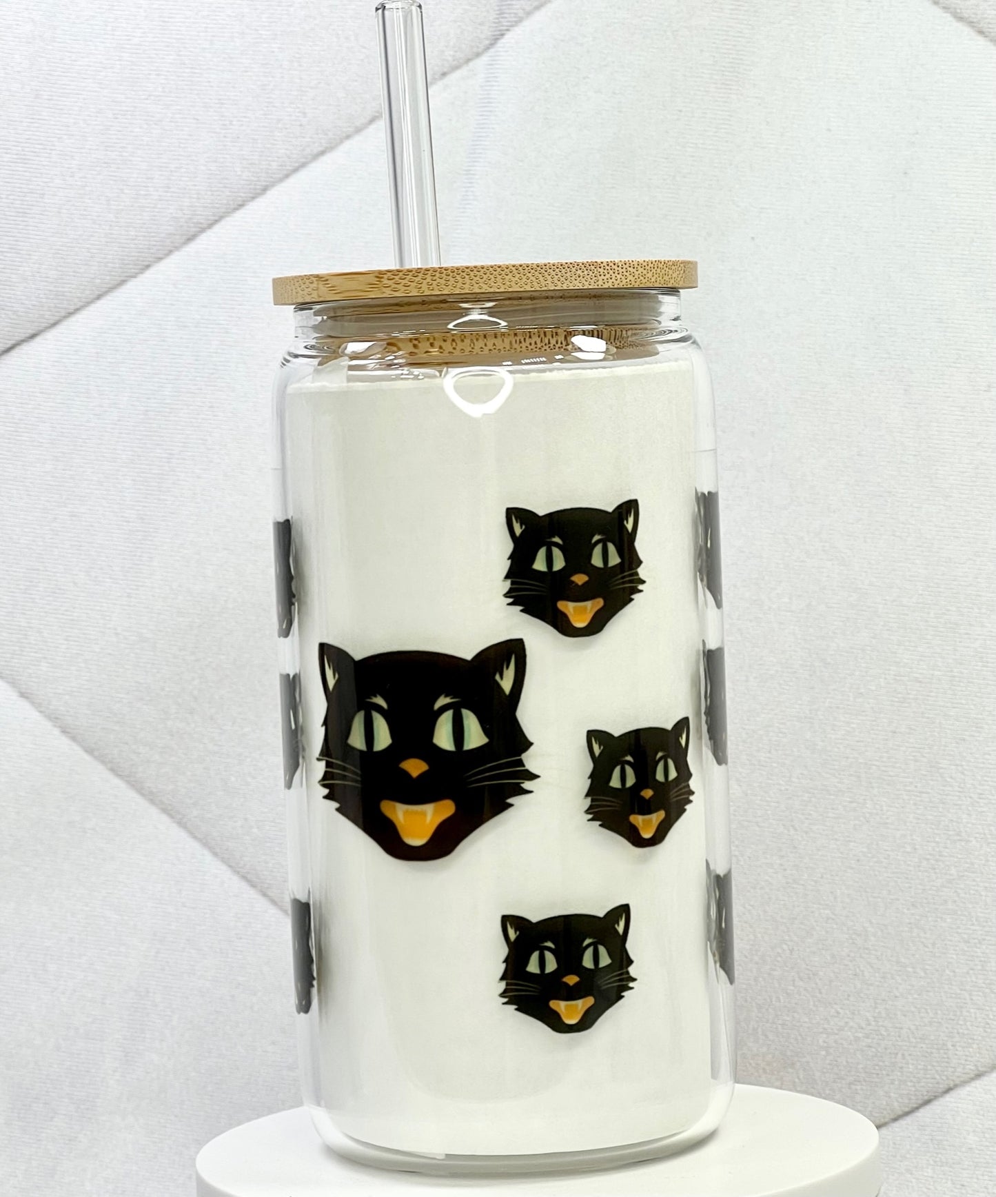 Bettie Cat Glass with Bamboo Lid and Straw
